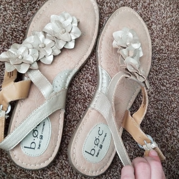 Sandals - Picture 2 of 3